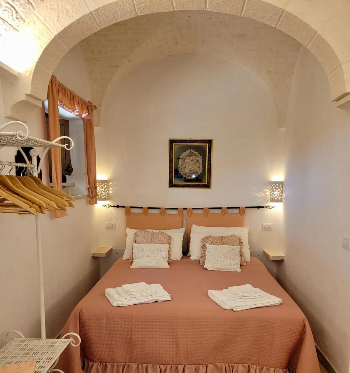 Valle D'Itria Trulli E Alcova Mikael Cisternino Exterior photo